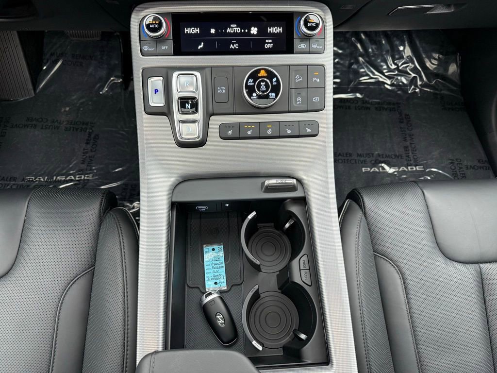 Used 2025 Hyundai Palisade Calligraphy image 29