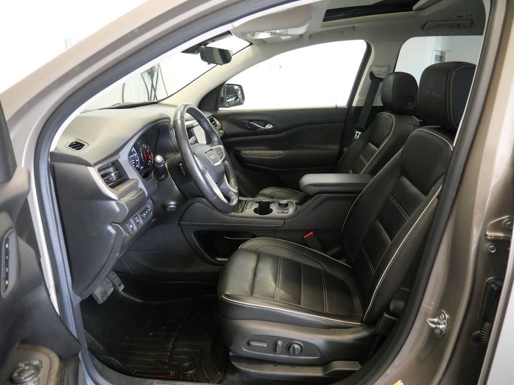 Used 2022 GMC Acadia Denali w/ Denali Ultimate Package AWD/4WD image 14