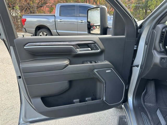 Used 2024 Chevrolet Silverado 2500 LTZ w/ LTZ Convenience Package image 13