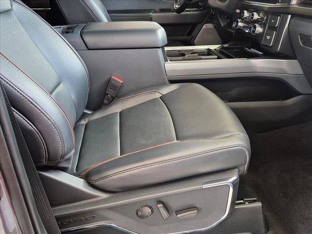 Used 2023 Ford F250 Lariat w/ Lariat Ultimate Package AWD/4WD image 21