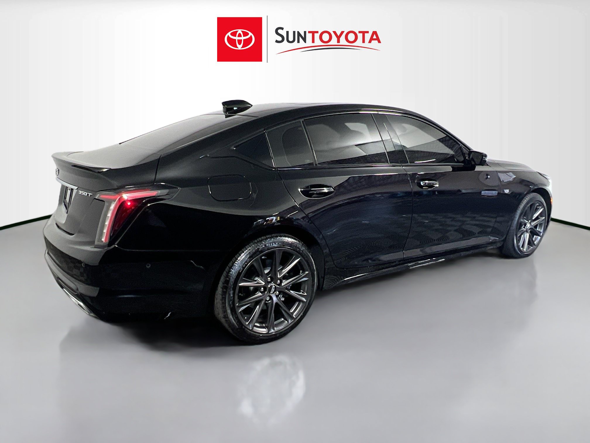 Used 2026 Cadillac CT5 Sport w/ Technology Package AWD/4WD image 4
