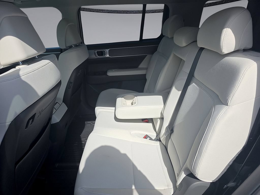 New 2026 Hyundai Santa Fe SE FWD image 22