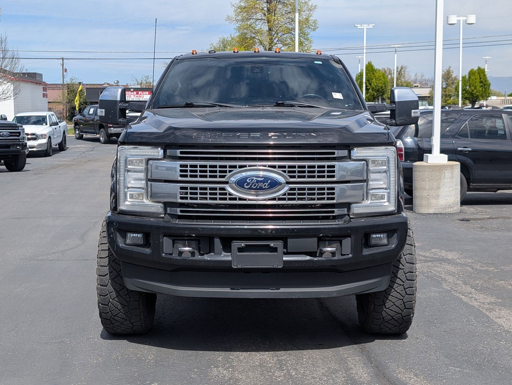 Used 2017 Ford F350 Platinum w/ Platinum Ultimate Package AWD/4WD image 11