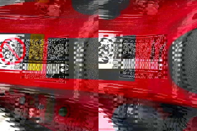 Used 2016 Lexus ES 350 w/ Luxury Package w/Wood Trim image 31