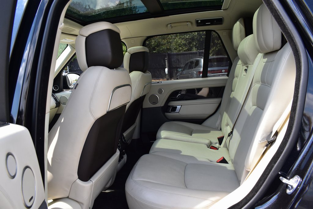 Used 2019 Land Rover Range Rover Autobiography image 16