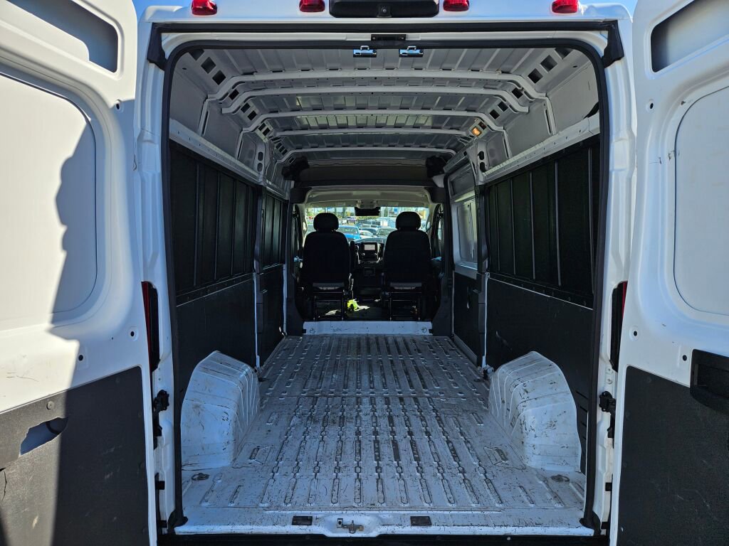 Used 2023 RAM ProMaster 2500 FWD image 12