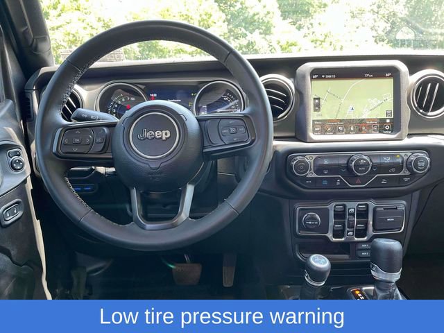Used 2023 Jeep Wrangler Unlimited image 21