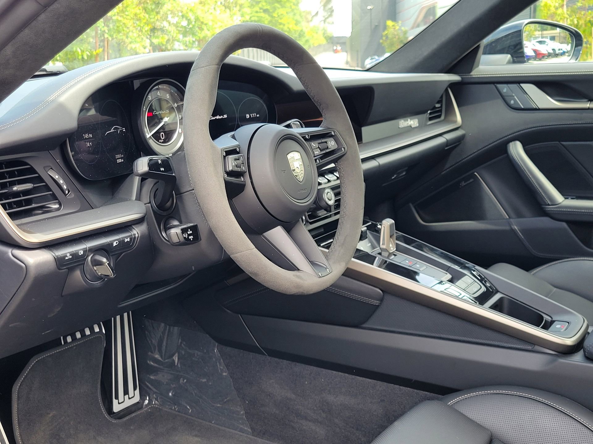 Certified 2025 Porsche 911 Turbo S AWD/4WD image 4