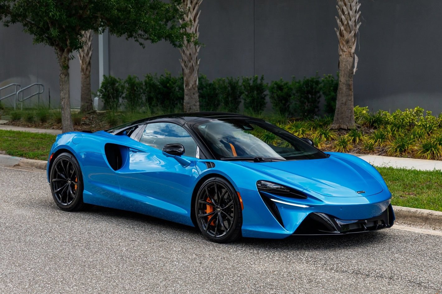 New 2026 McLaren Artura Spider RWD image 1