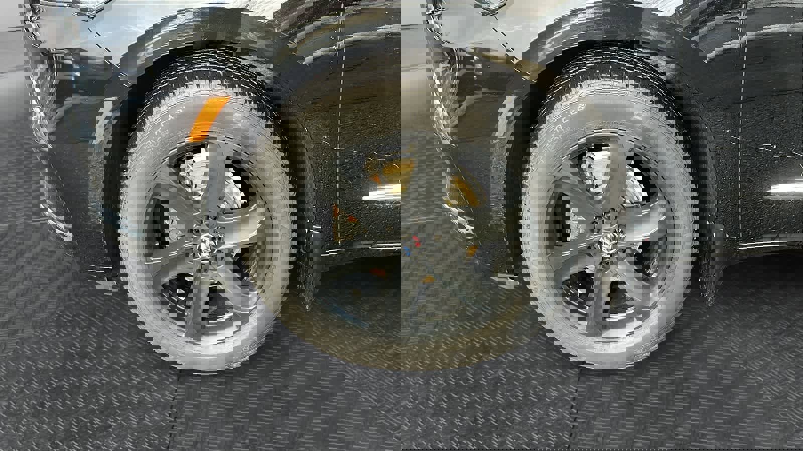 Used 2023 Buick Enclave Essence w/ Experience Buick Package image 8