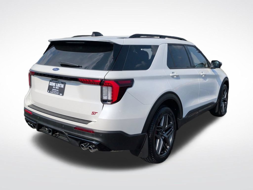 Used 2025 Ford Explorer ST AWD/4WD image 7
