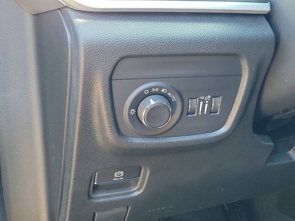 Used 2023 Jeep Grand Cherokee Altitude image 20