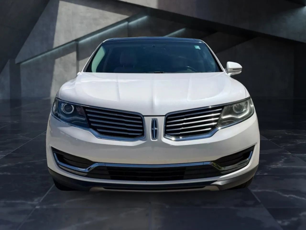 Used 2017 Lincoln MKX Reserve w/ Enhanced Security Package image 2