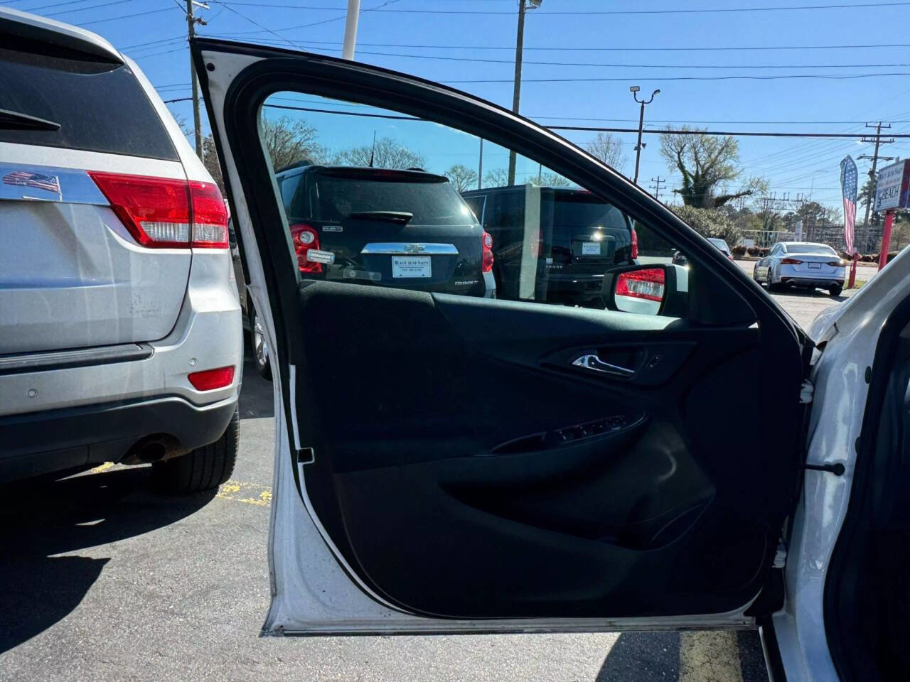 Used 2021 Chevrolet Malibu LT image 12