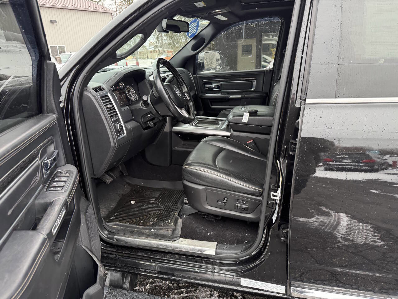 Used 2016 RAM 3500 Laramie Longhorn image 11