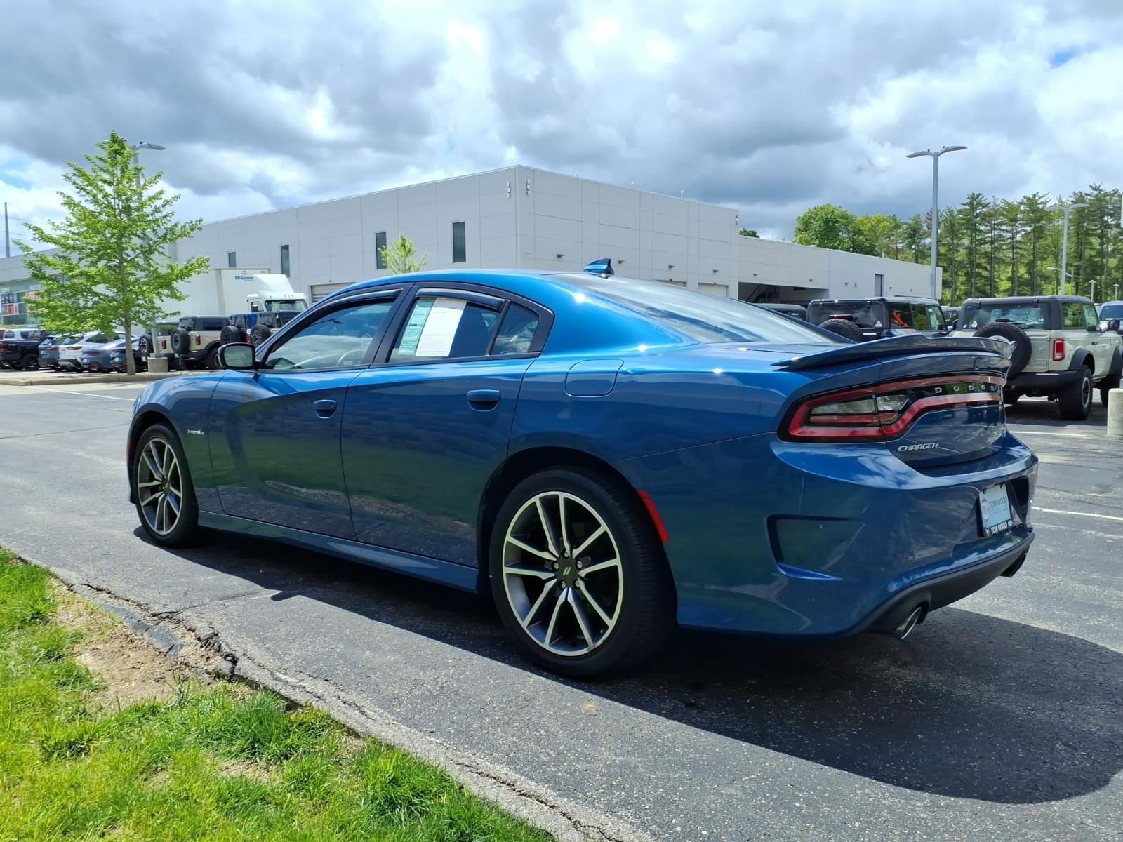 Used 2020 Dodge Charger R/T w/ Plus Group RWD image 7