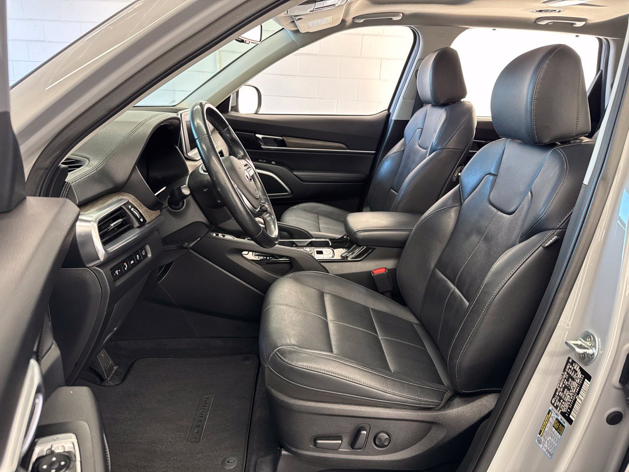 Used 2021 Kia Telluride EX w/ EX Premium Package AWD/4WD image 15