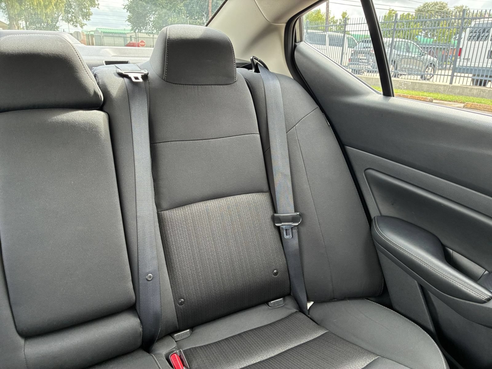 Used 2025 Nissan Altima 2.5 SV FWD image 36