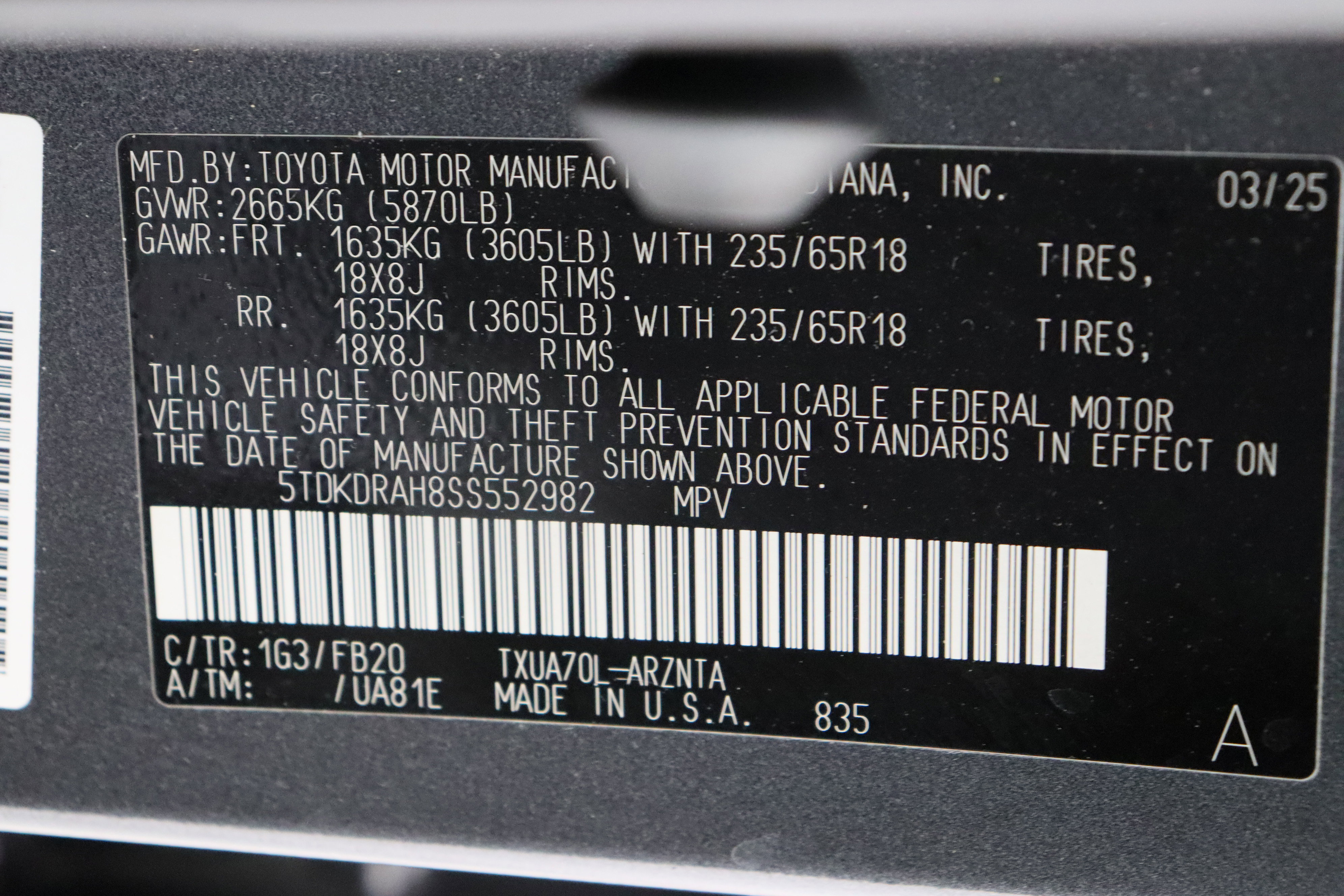 Used 2025 Toyota Highlander LE FWD image 43