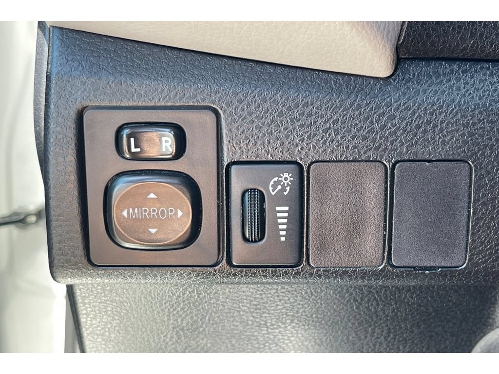 Used 2015 Toyota Corolla LE w/ Protection Package FWD image 37