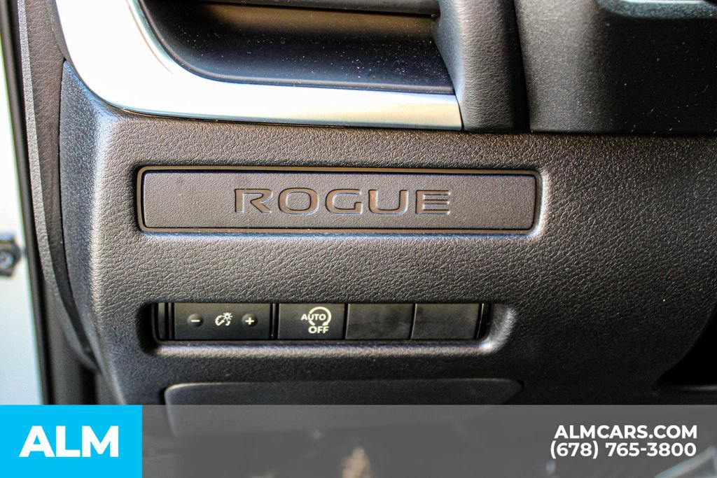 Used 2024 Nissan Rogue S AWD/4WD image 27