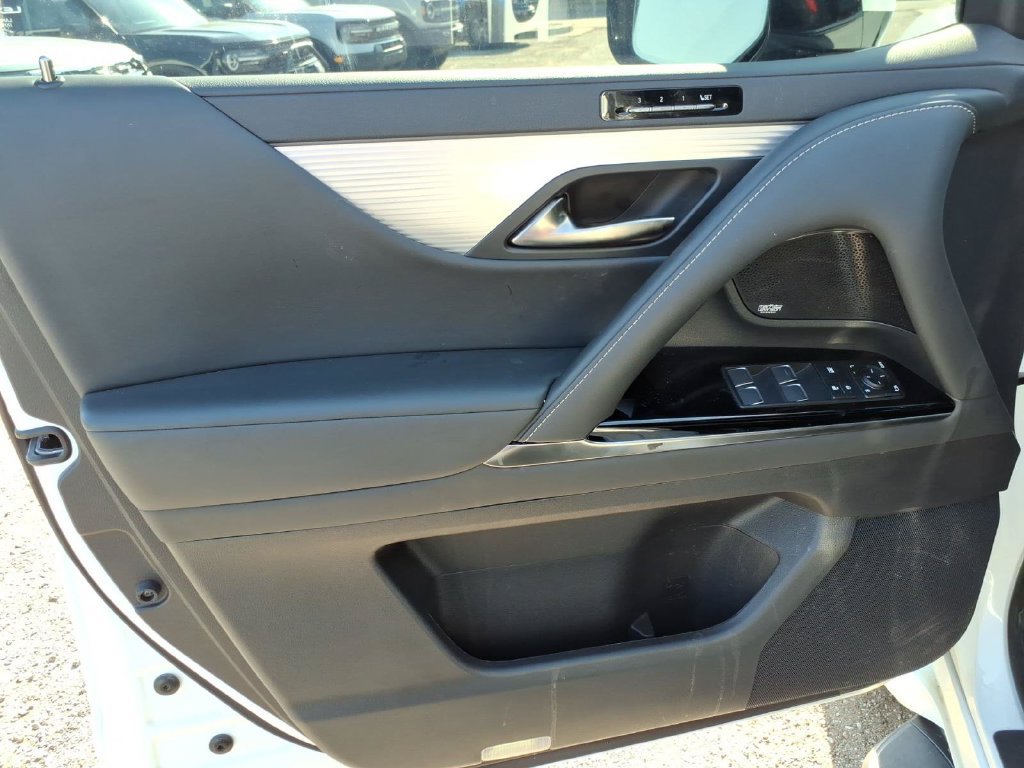 Used 2024 Lexus LX 600 F Sport AWD/4WD image 14