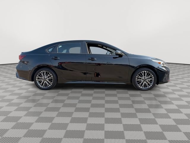 Certified 2024 Kia Forte GT-Line FWD image 12