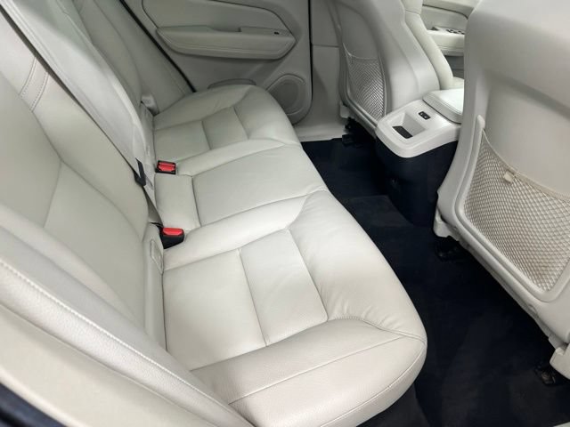 Used 2024 Volvo XC60 B5 Core w/ Protection Package Premier AWD/4WD image 23