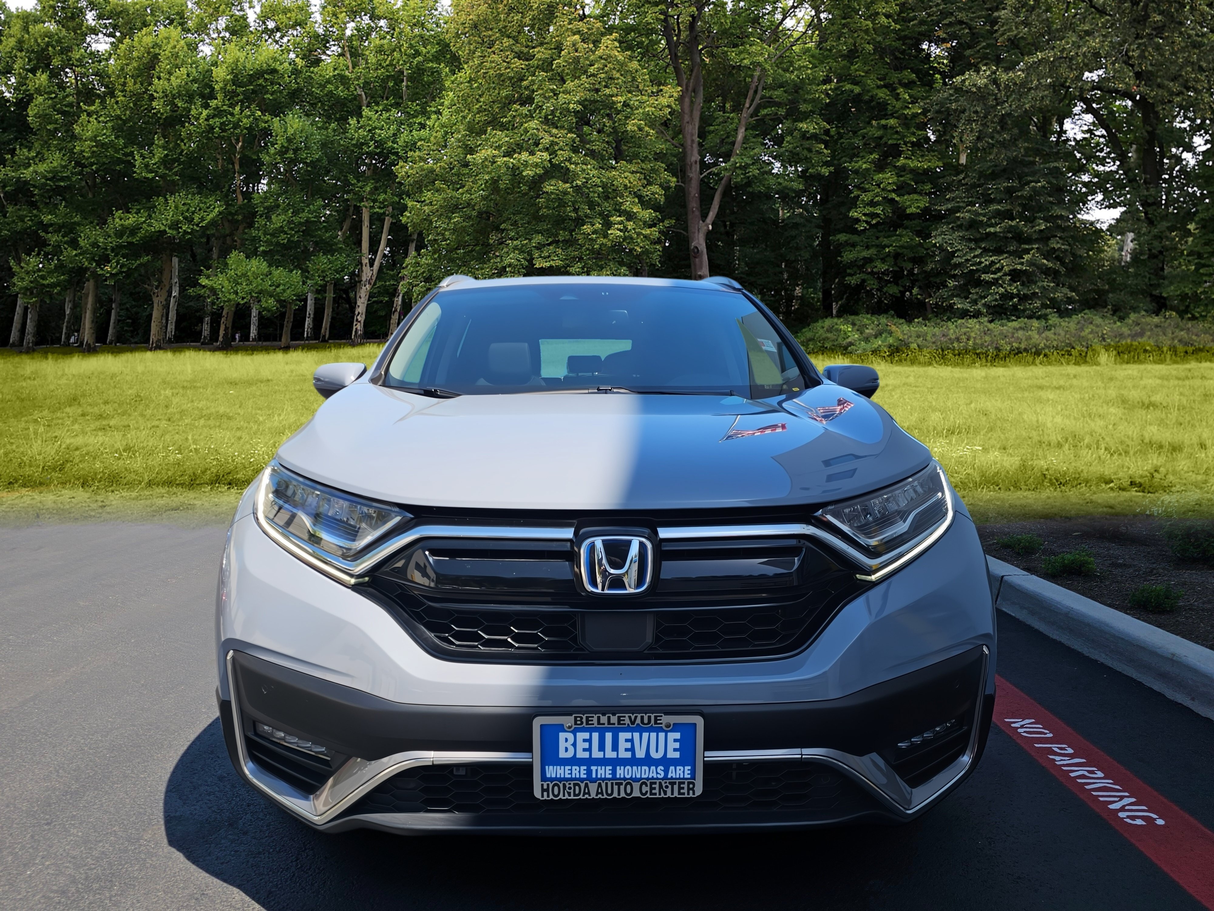 Used 2022 Honda CR-V Touring image 2