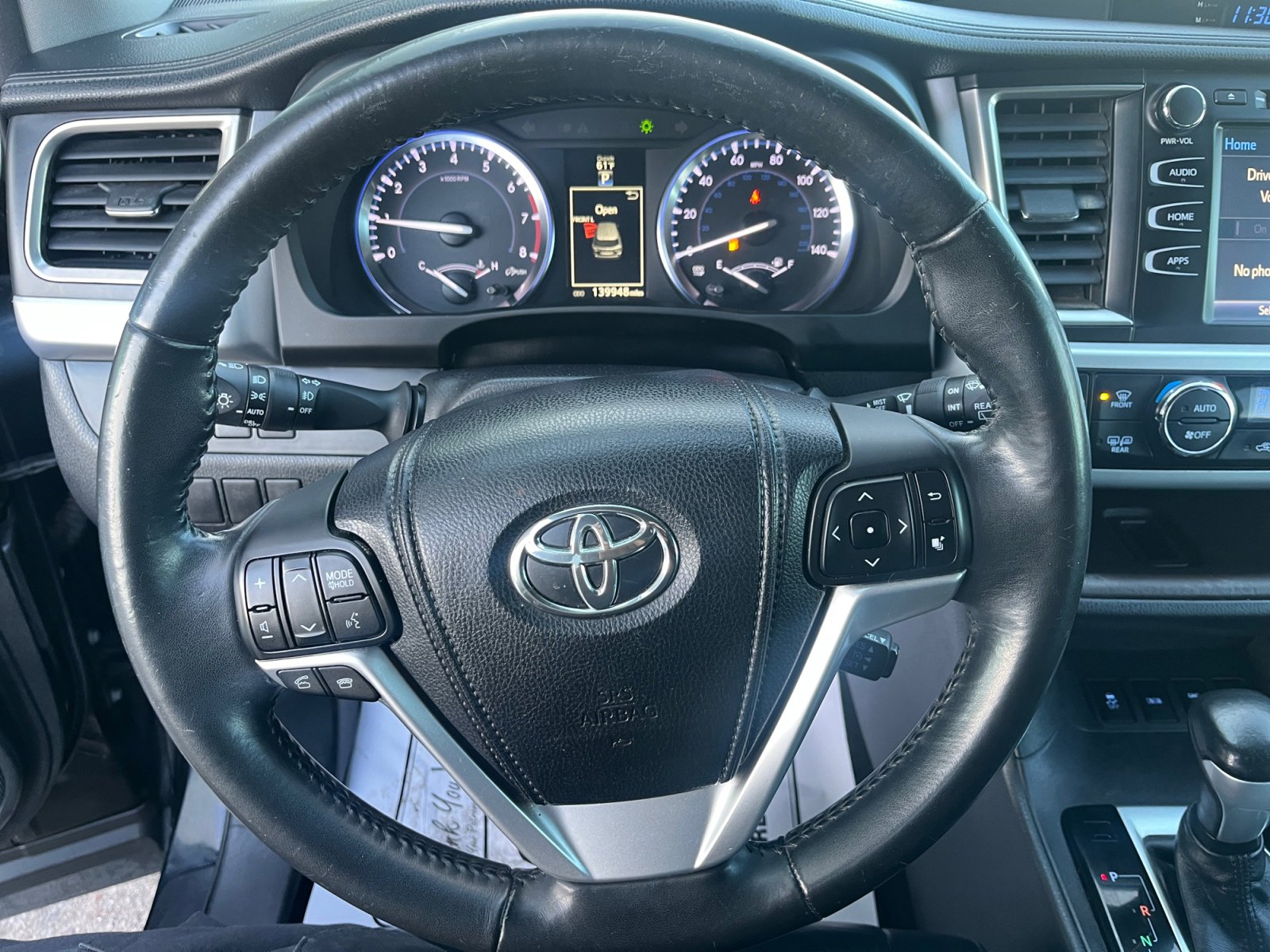 Used 2015 Toyota Highlander XLE image 9