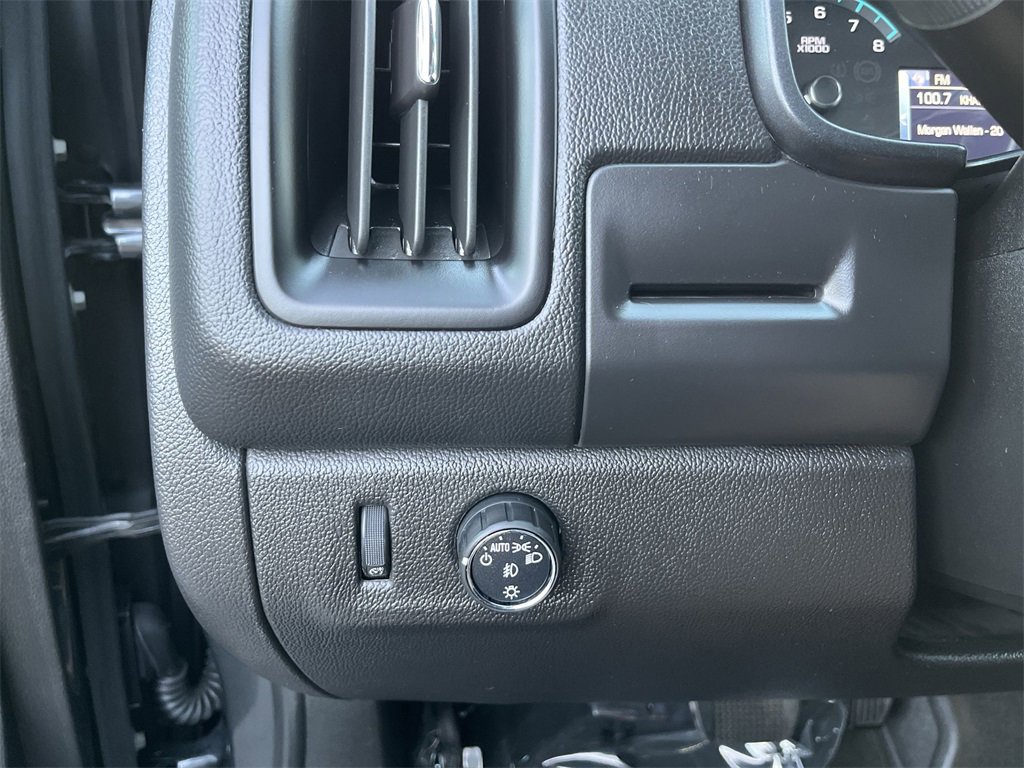 Used 2016 Chevrolet Colorado LT w/ LT Convenience Package image 15