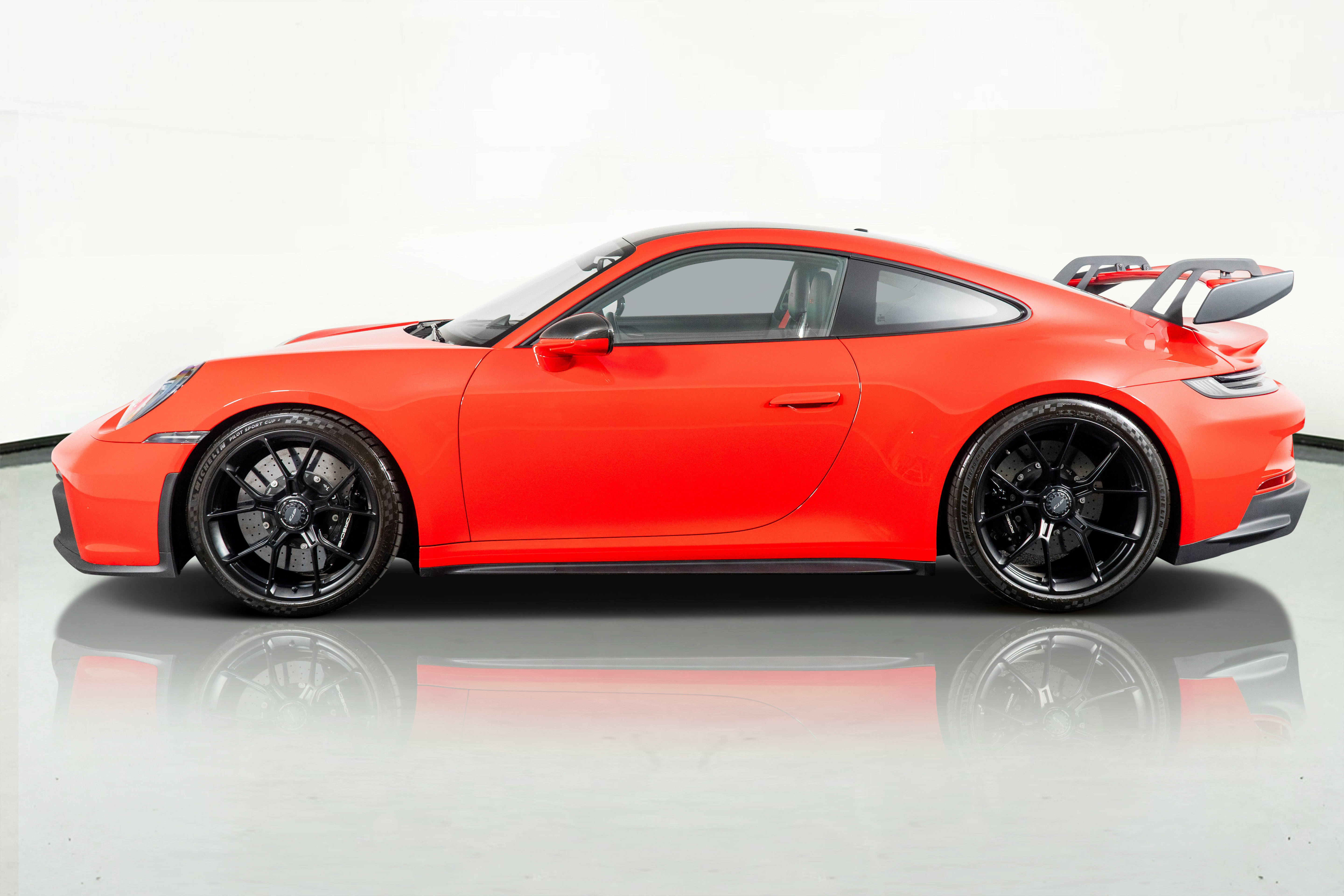 Used 2024 Porsche 911 GT3 RWD image 16