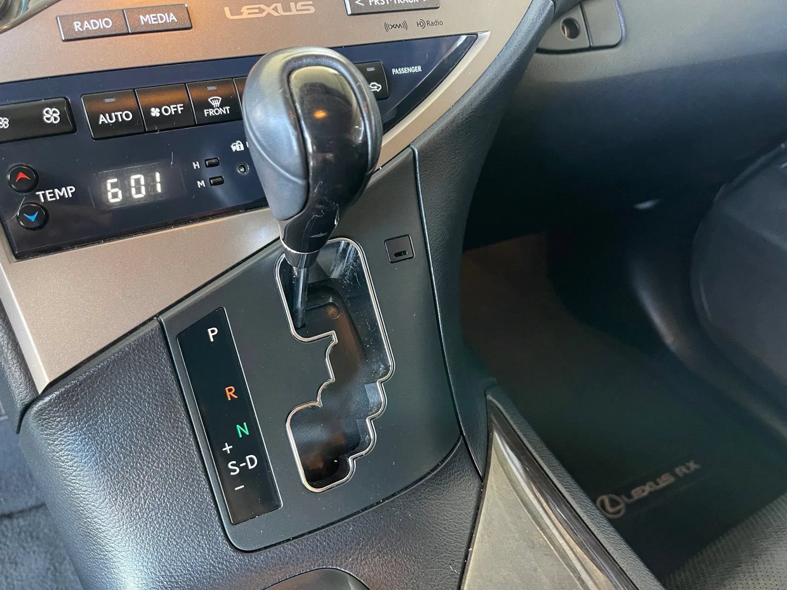 Used 2015 Lexus RX 350 FWD w/ Premium Package image 40