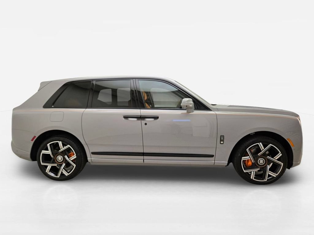 New 2027 Rolls-Royce Cullinan Black Badge AWD/4WD image 9