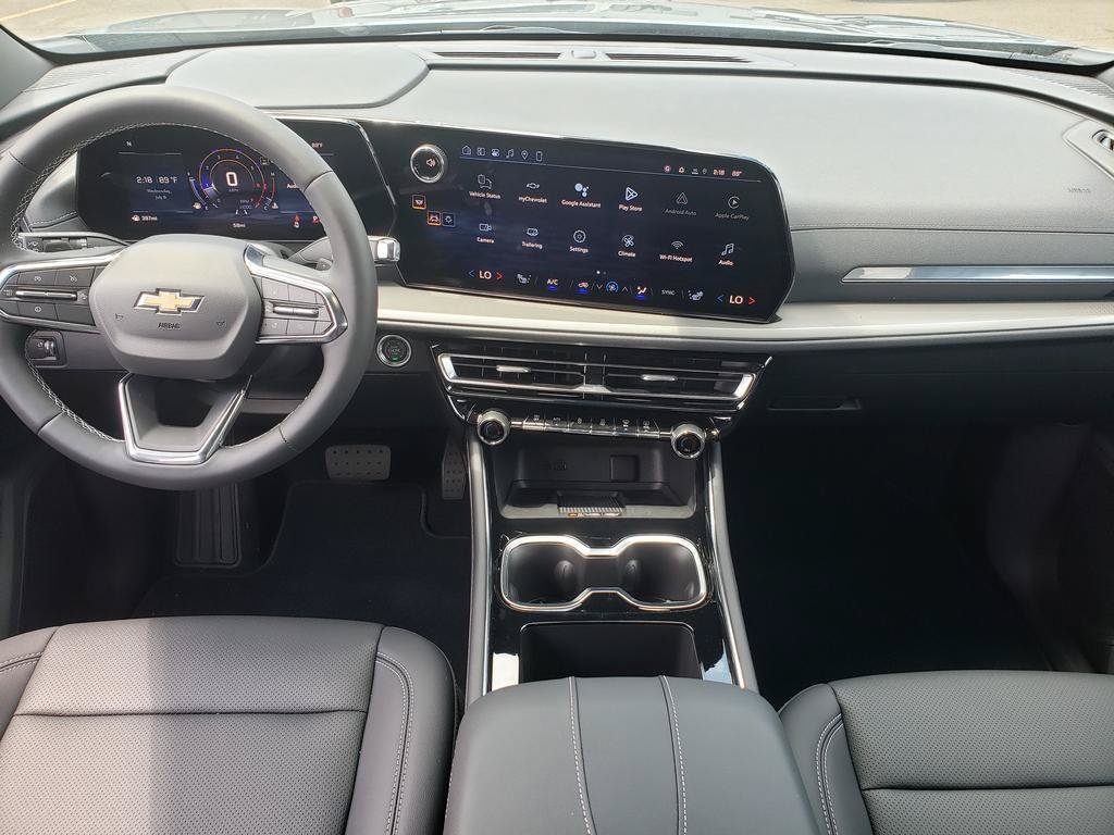 Used 2026 Chevrolet Traverse LT w/ Sun and Wheel Package FWD image 20