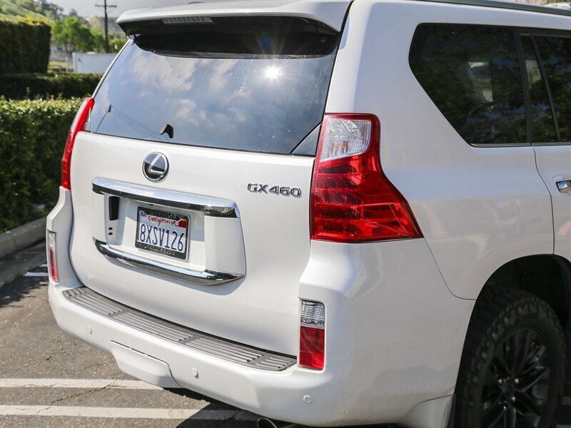 Used 2011 Lexus GX 460 w/ Comfort Plus Pkg AWD/4WD image 14