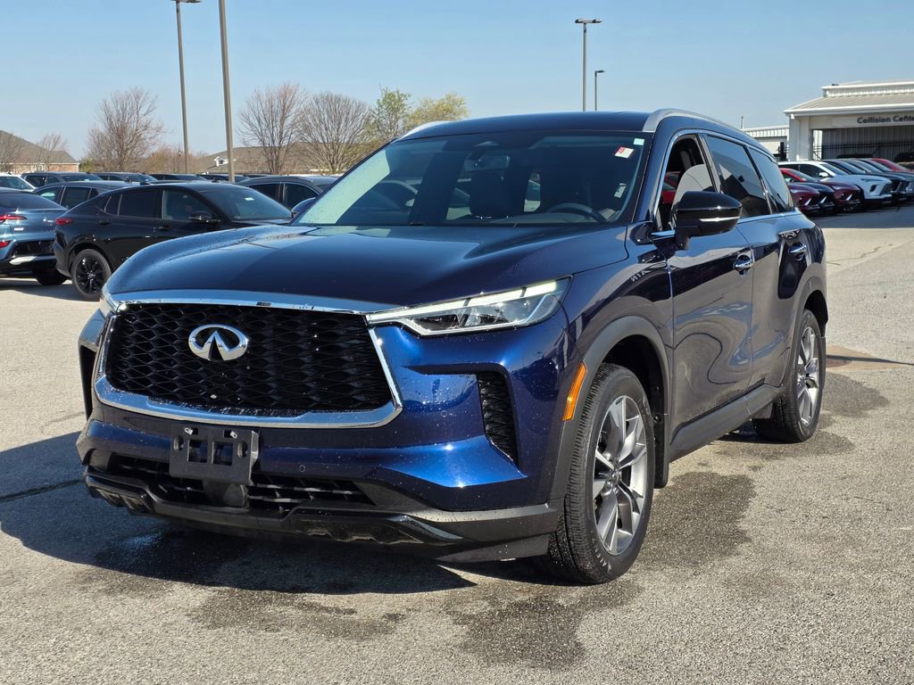Used 2024 INFINITI QX60 Luxe image 3