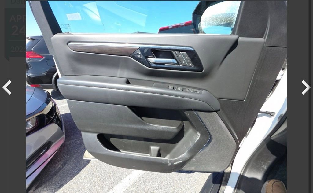 Used 2025 Chevrolet Tahoe LT AWD/4WD image 10