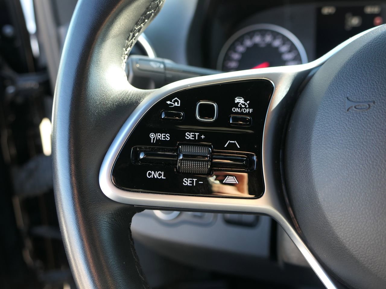 Used 2023 Mercedes-Benz Sprinter 2500 image 15