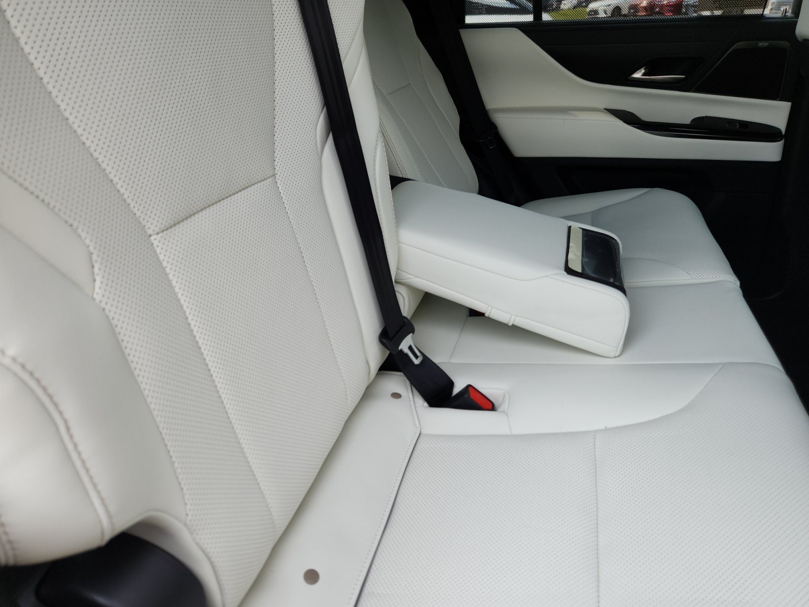 New 2026 Lexus LX 700h Luxury w/ Appearance Package AWD/4WD image 18