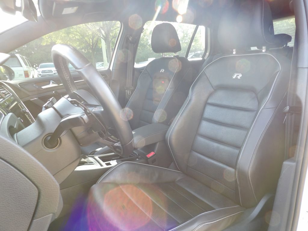 Used 2018 Volkswagen Golf R 4-Door image 11