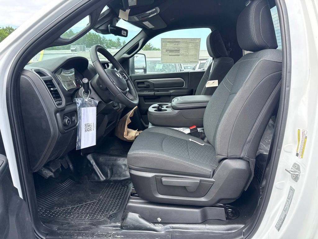 New 2026 RAM 3500 Tradesman w/ Chrome Appearance Group A AWD/4WD image 12