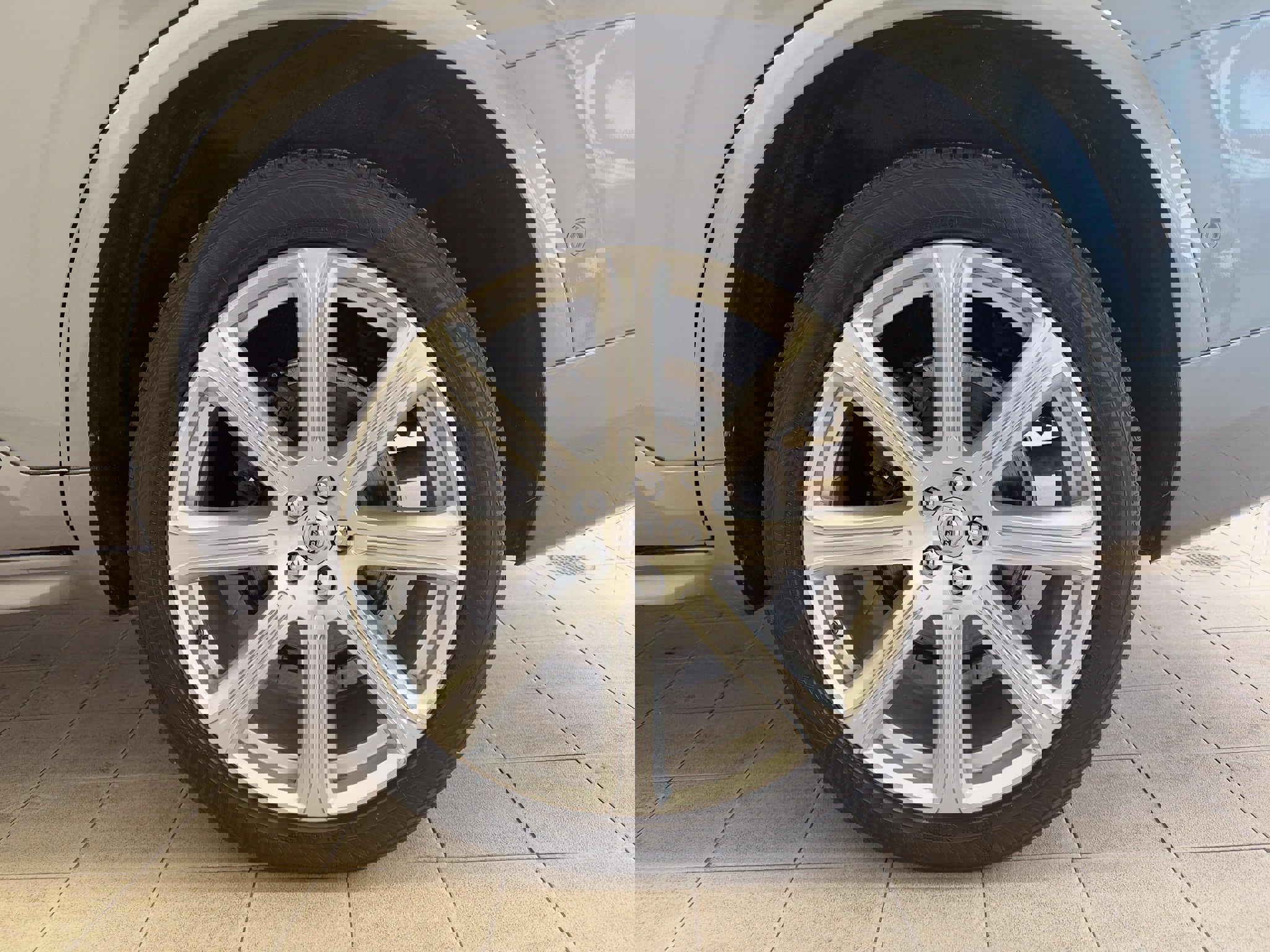 Used 2018 Volvo XC90 T6 Inscription w/ Convenience Package image 12