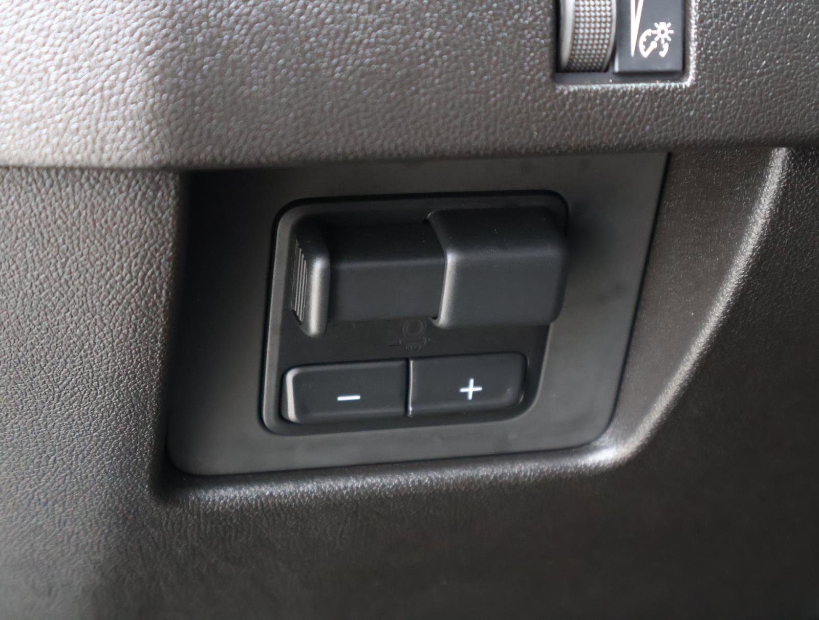 Used 2026 GMC Canyon Elevation w/ Convenience Package image 23