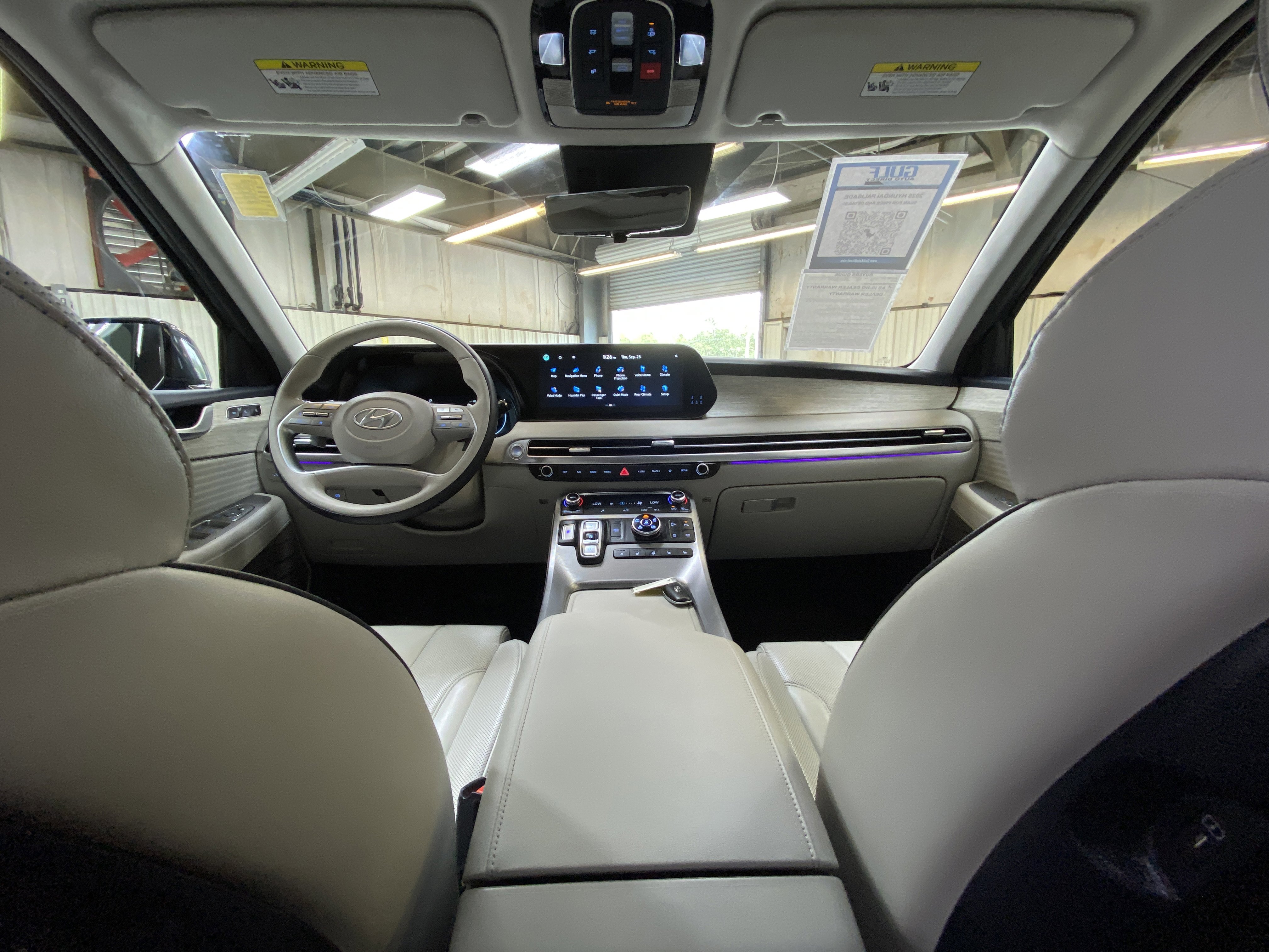 Used 2025 Hyundai Palisade Calligraphy image 19