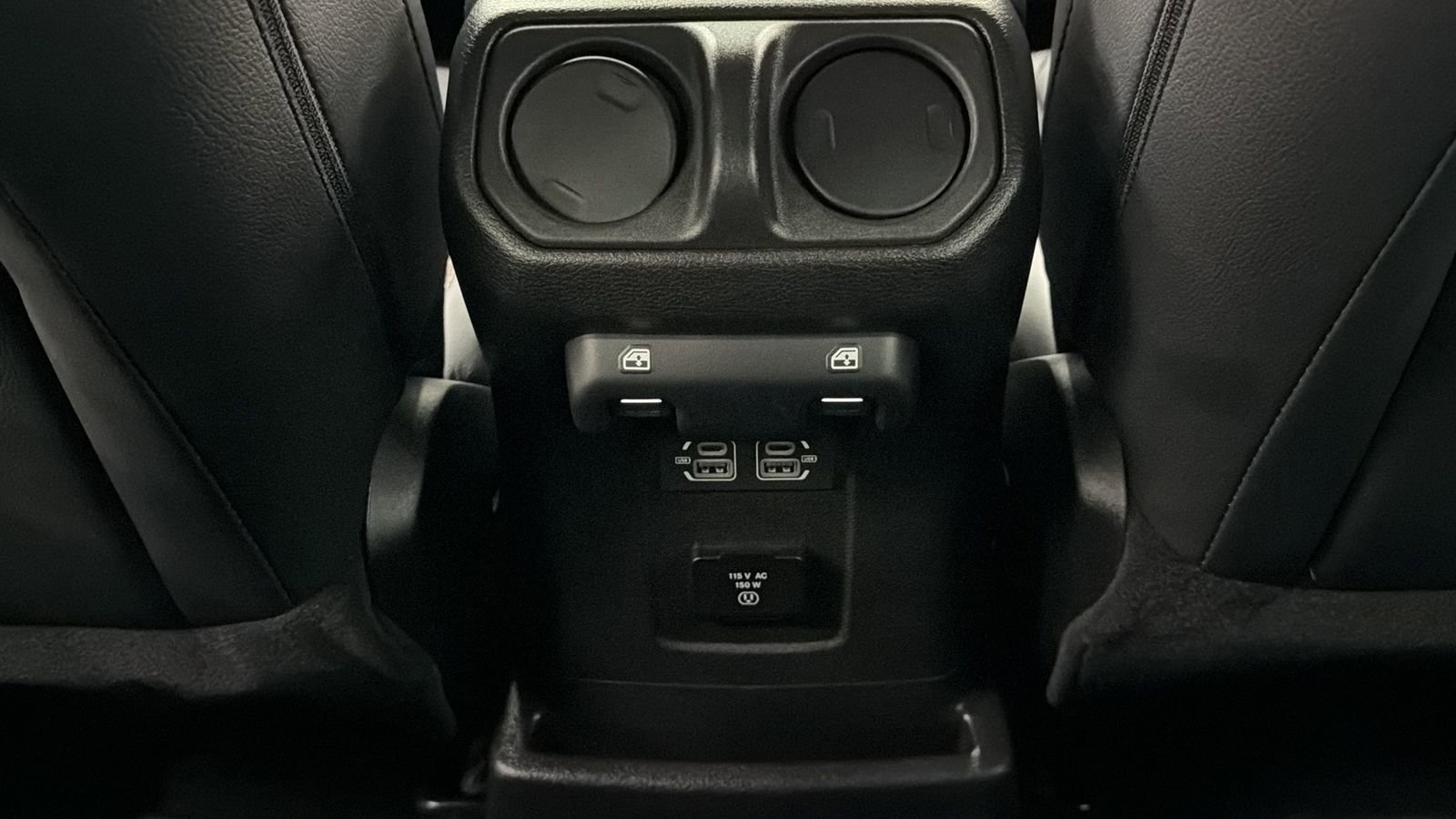 Used 2025 Jeep Wrangler Unlimited Sahara w/ Safety Group AWD/4WD image 34