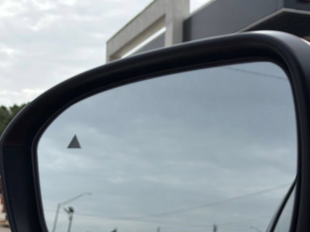 Used 2023 Mitsubishi Outlander SEL FWD image 32