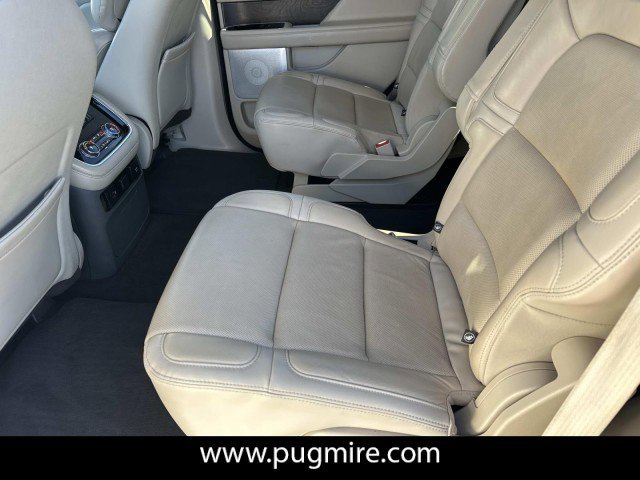 Used 2021 Lincoln Navigator Reserve w/ Luxury Package image 20
