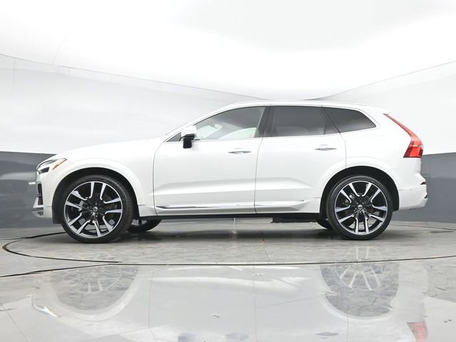 Used 2023 Volvo XC60 B5 Ultimate image 40