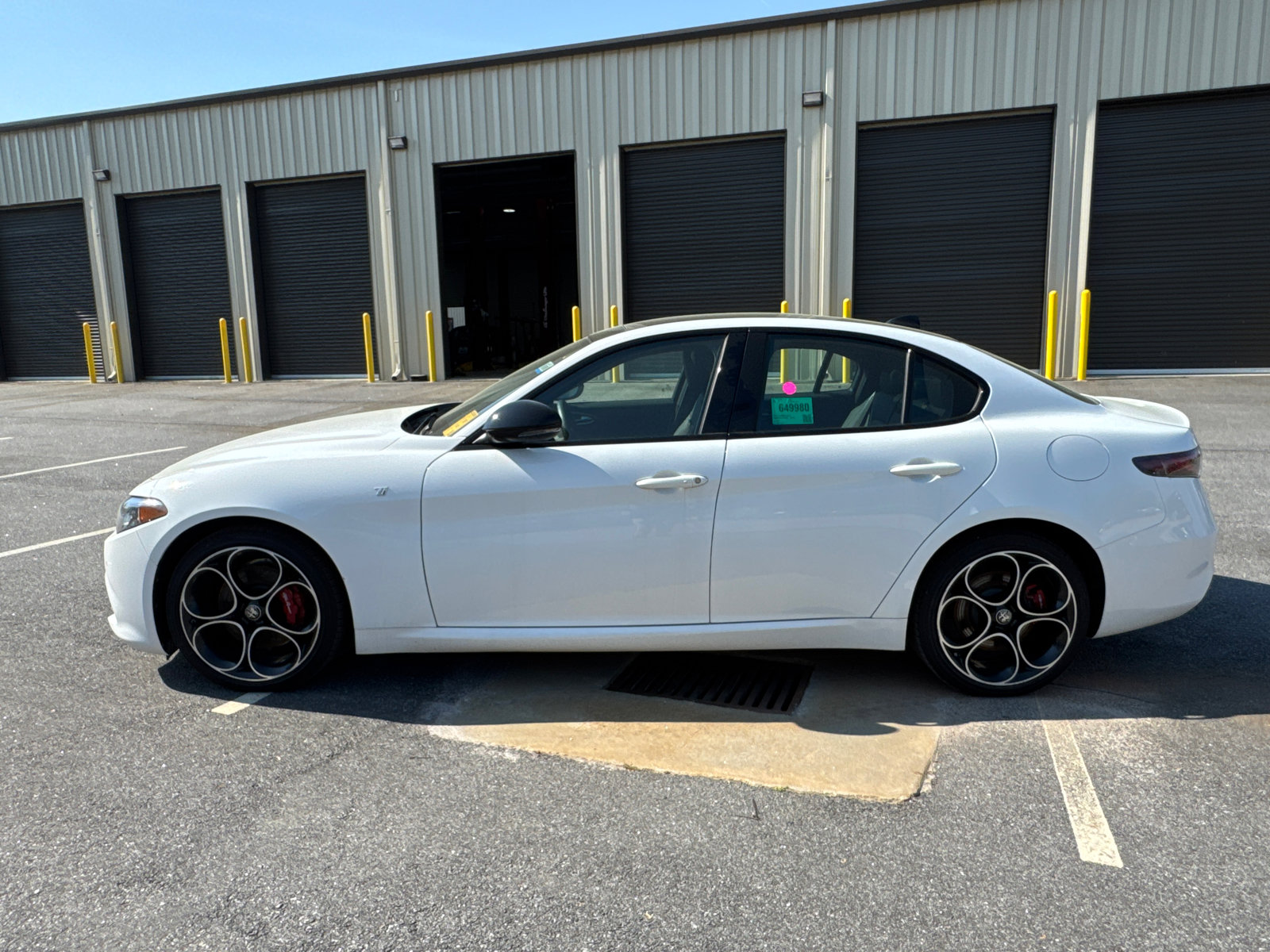 Used 2024 Alfa Romeo Giulia Ti w/ Active Assist Plus Package image 8